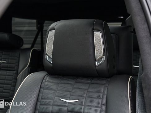 Used 2023 Cadillac Escalade ESV V image 20