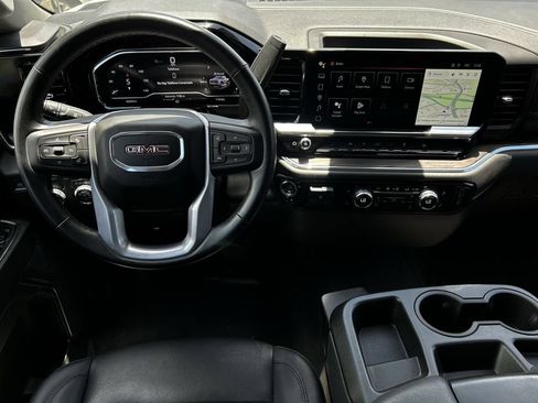Used 2025 GMC Sierra 1500 SLT RWD image 12