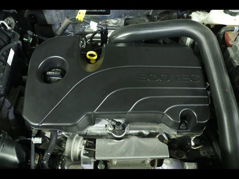 Used 2024 Chevrolet Equinox LS w/ LS Convenience Package image 18