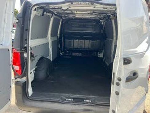 Used 2020 Mercedes-Benz Metris image 5