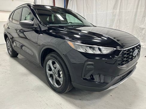 Used 2025 Ford Escape ST-Line image 1