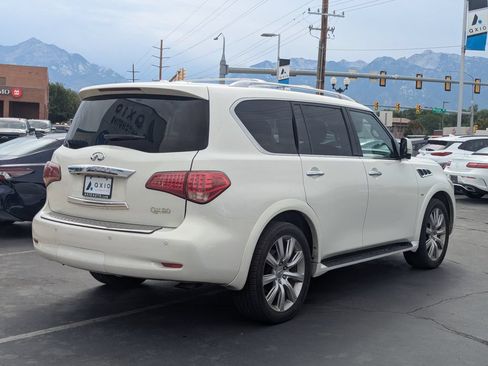 Used 2014 INFINITI QX80 4WD w/ Deluxe Touring Package image 4