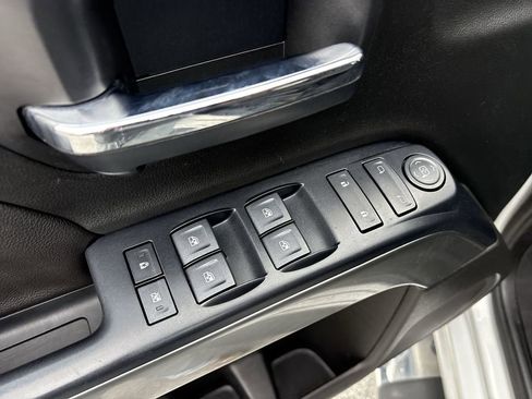 Certified 2018 Chevrolet Silverado 1500 LT w/ All Star Edition image 23