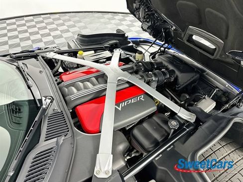 Used 2013 SRT Viper GTS w/ GTS Laguna Interior Pkg RWD image 36
