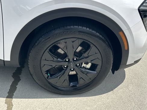 Certified 2025 Kia Sportage X-Line AWD/4WD image 16