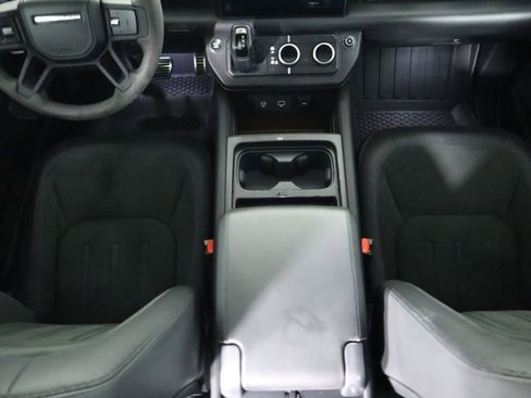 Used 2023 Land Rover Defender 110 V8 image 17