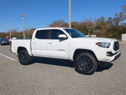 Certified 2023 Toyota Tacoma SR5 image 2