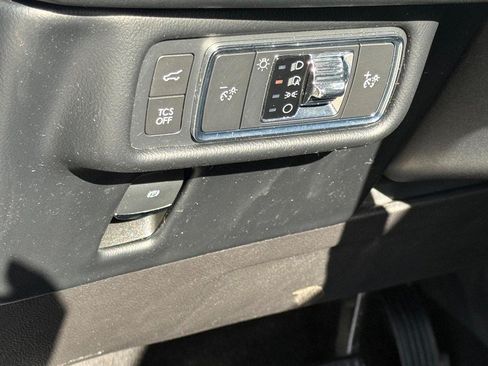 Certified 2022 Lincoln Nautilus AWD w/ Premium Package image 25