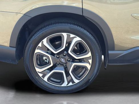 Used 2023 Subaru Ascent Limited w/ Technology Package AWD/4WD image 30