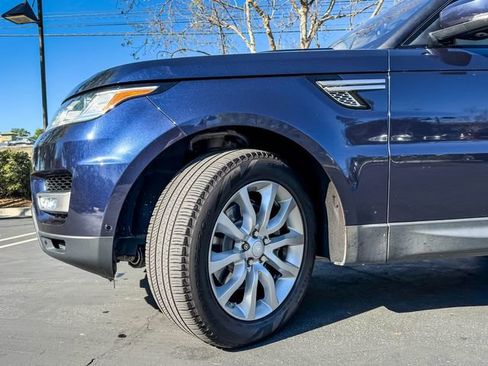 Used 2017 Land Rover Range Rover Sport HSE image 21