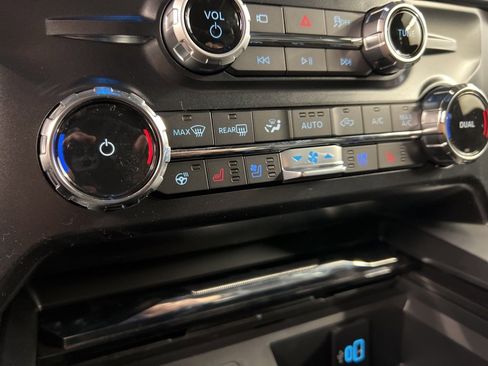 New 2026 Ford F250 Lariat w/ Black Appearance Package image 14