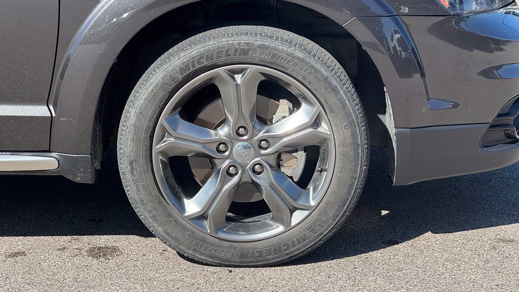 Used 2017 Dodge Journey Crossroad w/ Popular Equipment Group FWD image 6