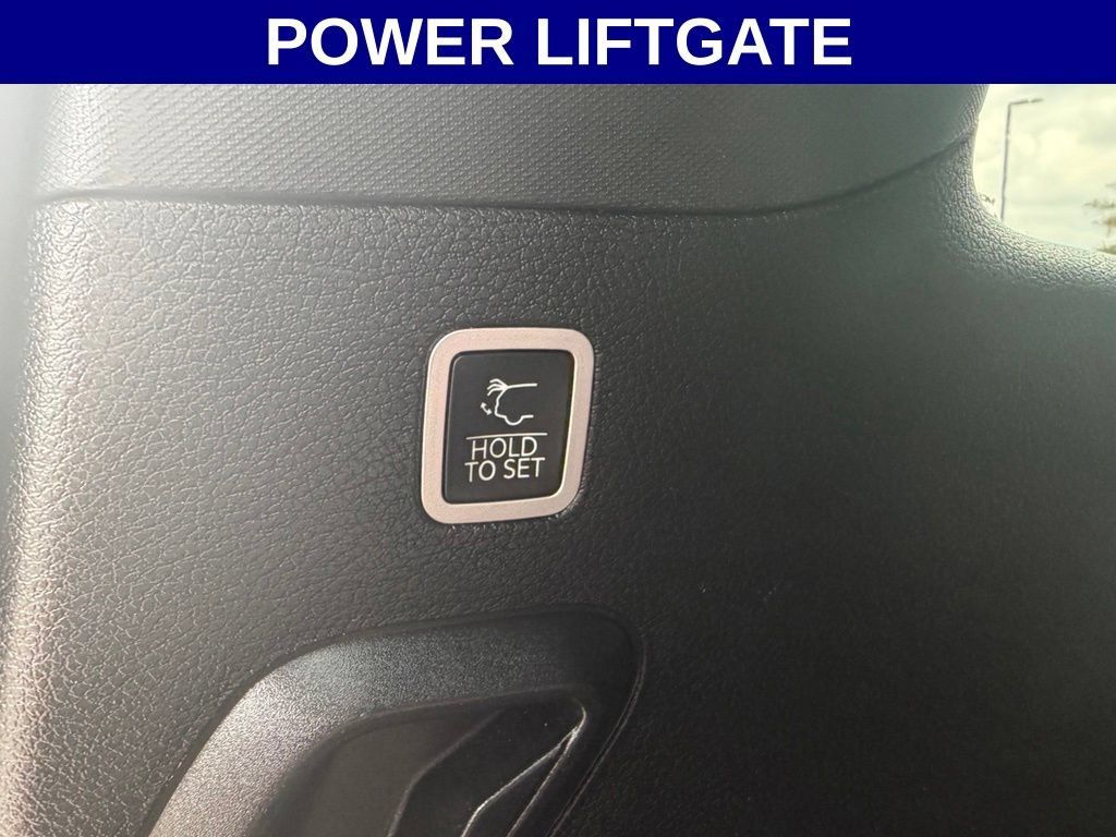 Used 2022 Jeep Wagoneer Series II AWD/4WD image 16