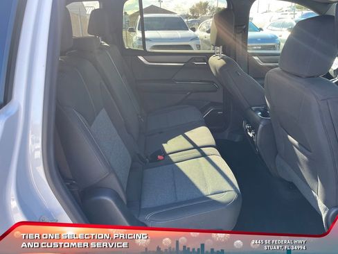 Certified 2025 GMC Acadia Elevation image 16