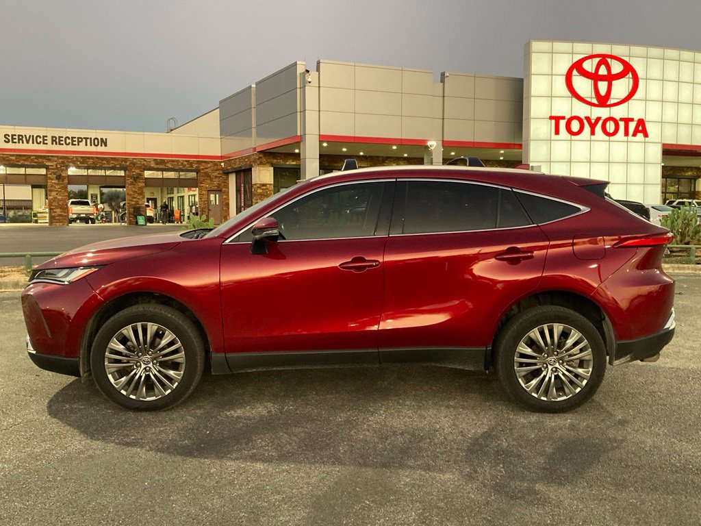 Used 2021 Toyota Venza XLE AWD/4WD image 8