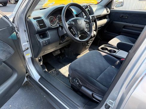 Used 2005 Honda CR-V EX image 11