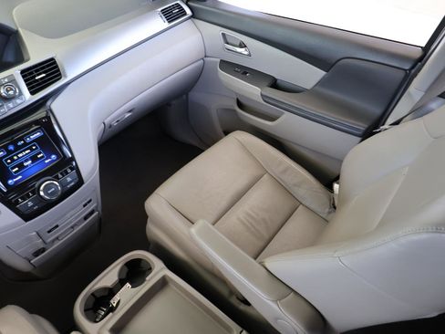 Used 2016 Honda Odyssey EX-L image 17