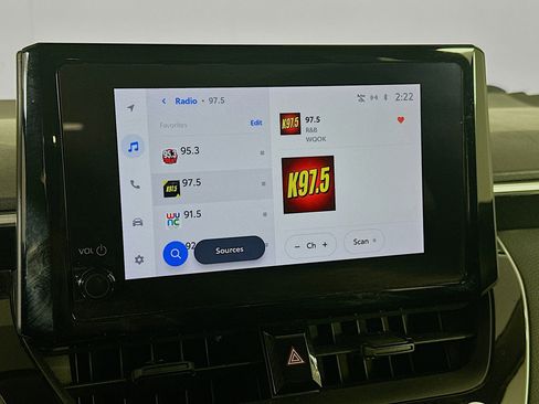 Used 2023 Toyota Corolla LE image 21