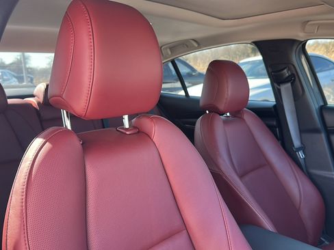 Used 2023 MAZDA MAZDA3 s image 23