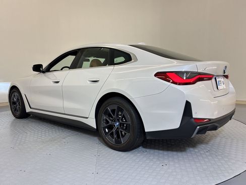 Used 2023 BMW i4 eDrive40 w/ Premium Package image 3