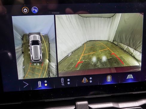 New 2026 Chevrolet Equinox LT image 18