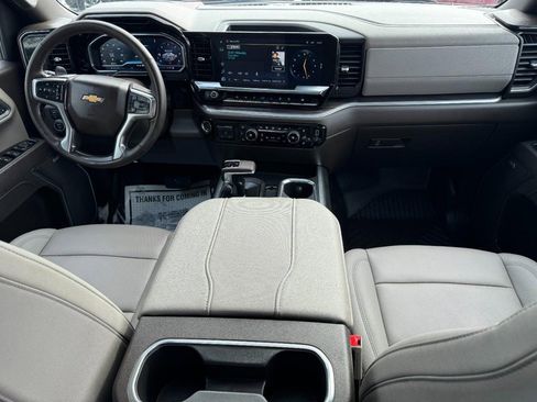 Used 2025 Chevrolet Silverado 1500 LTZ w/ LTZ Premium Package image 13