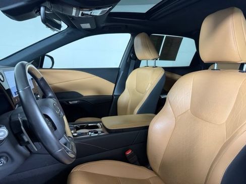 Used 2023 Lexus RX 350 Premium Plus w/ Cold Area Package FWD image 5