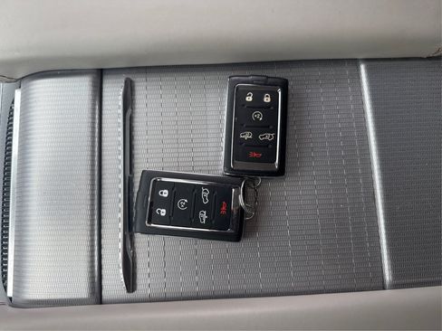 Used 2022 Jeep Grand Wagoneer Series I w/ HD Trailer Tow Package AWD/4WD image 30