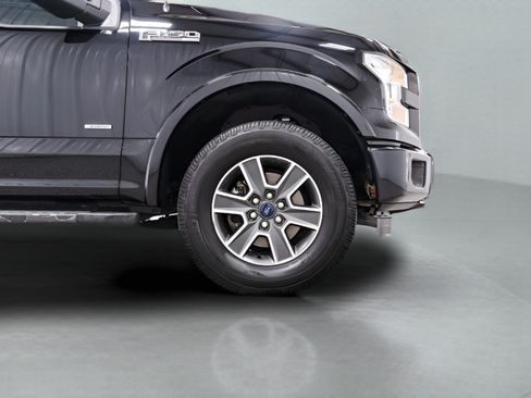Used 2016 Ford F150 XLT w/ Equipment Group 302A Luxury AWD/4WD image 7