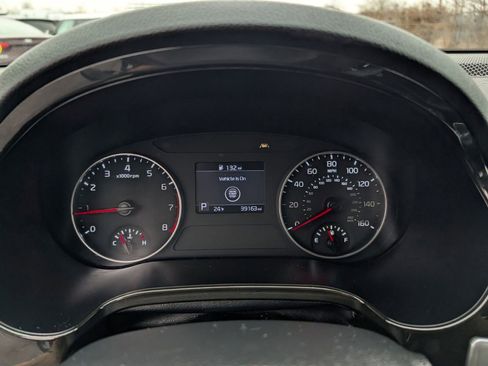 Used 2023 Kia Seltos EX image 29