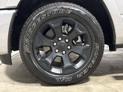 Used 2025 RAM 1500 Big Horn RWD image 27