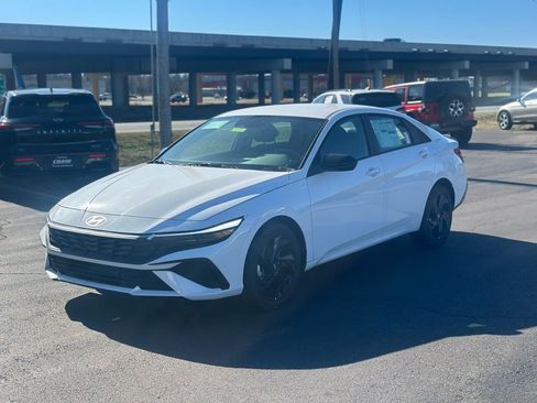 New 2026 Hyundai Elantra Sport FWD image 3