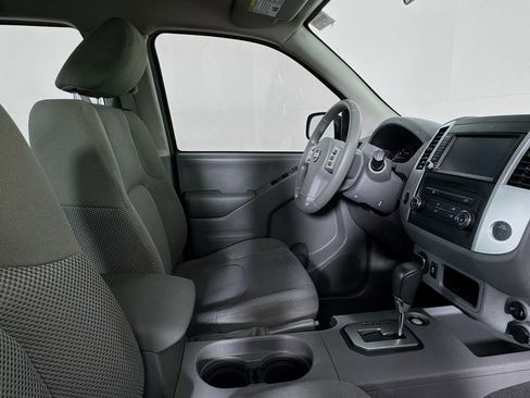 Used 2021 Nissan Frontier SV w/ SV Utility Package image 44