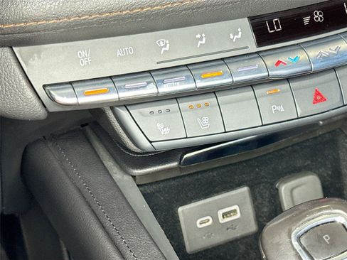 Used 2019 Cadillac XT4 Sport FWD image 11