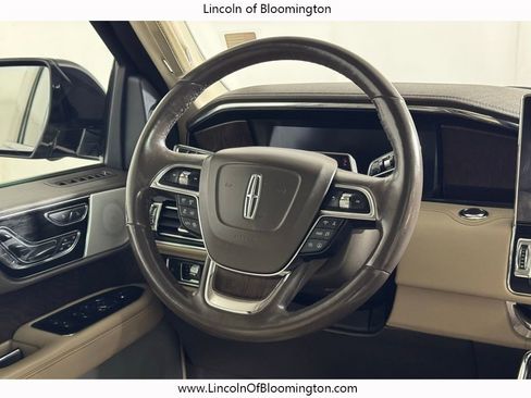 Certified 2022 Lincoln Navigator L Reserve AWD/4WD image 23
