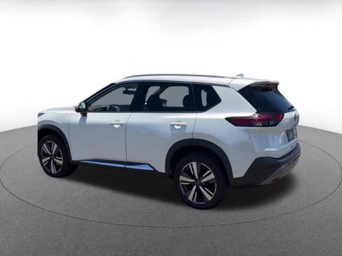 Used 2023 Nissan Rogue SL w/ SL Premium Package image 10