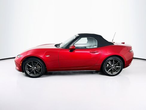 Used 2016 MAZDA MX-5 Miata Grand Touring RWD image 4