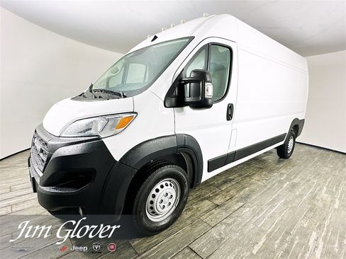 Used 2025 RAM ProMaster 2500 w/ Convenience Group image 4