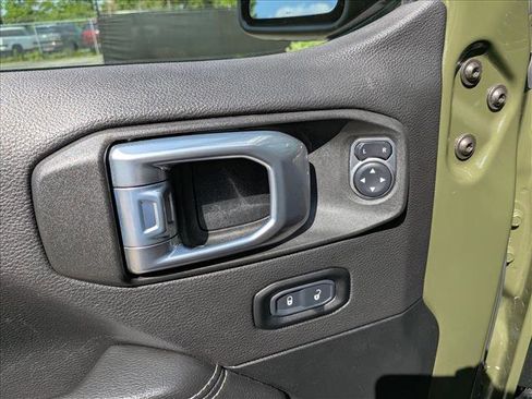 Used 2021 Jeep Wrangler Rubicon AWD/4WD image 27