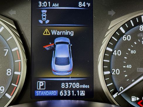 Used 2021 INFINITI Q50 Luxe RWD image 14