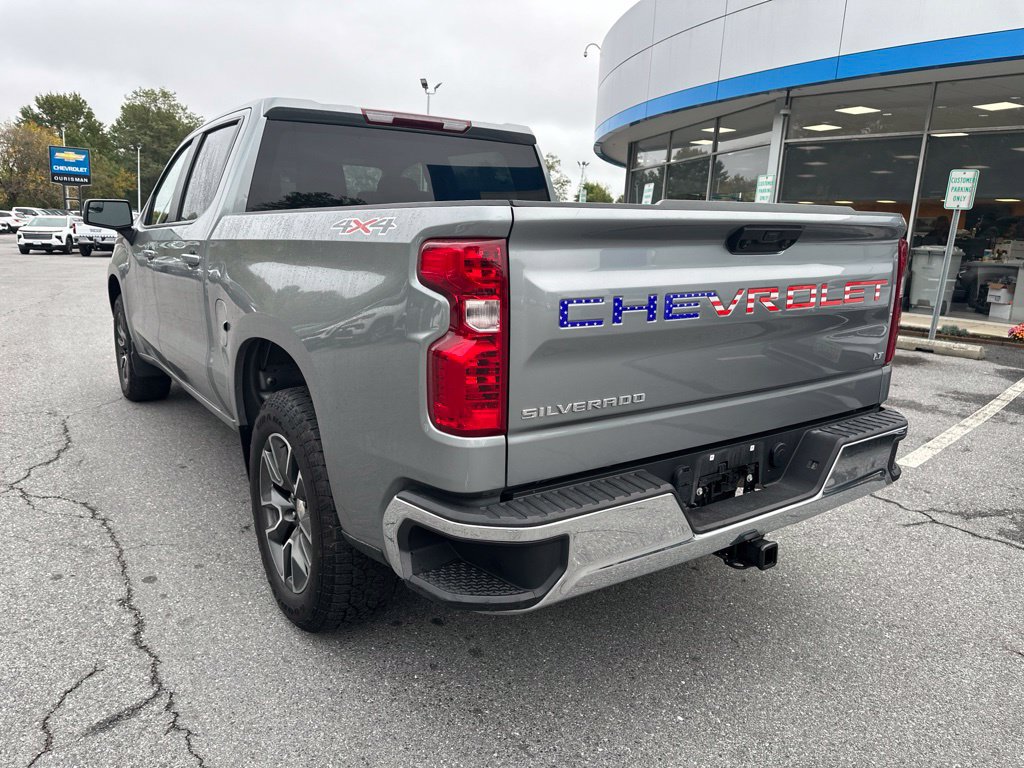 Used 2024 Chevrolet Silverado 1500 LT AWD/4WD image 7