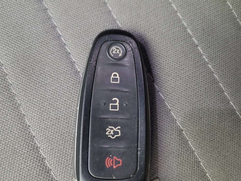 Used 2019 Ford Escape SE FWD image 32