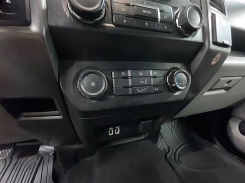 Used 2019 Ford F150 XLT AWD/4WD image 15