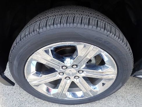 Used 2019 Chevrolet Tahoe Premier AWD/4WD image 12