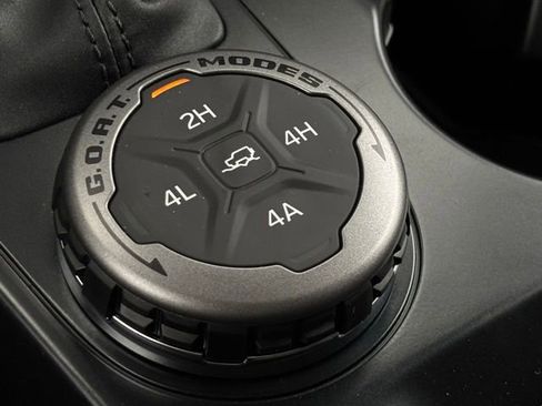 New 2025 Ford Bronco Badlands image 40