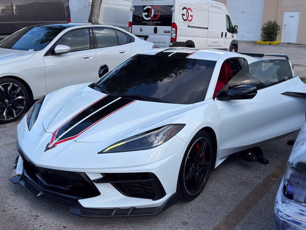 Used 2021 Chevrolet Corvette Stingray Preferred Cpe w/ Z51 Performance Package RWD image 5