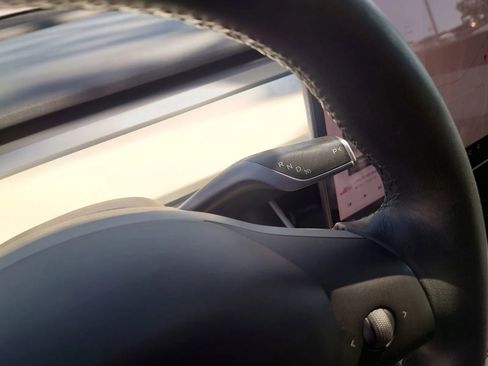 Used 2020 Tesla Model Y Long Range image 20