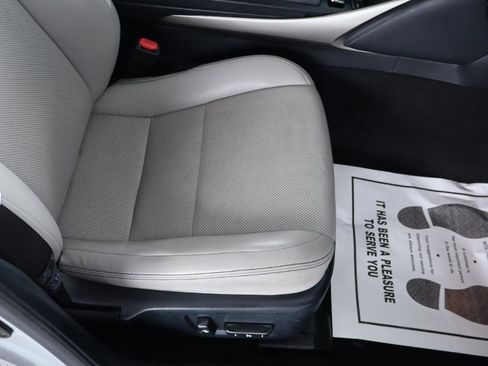 Used 2015 Lexus IS 250 AWD w/ Navigation System Package image 39