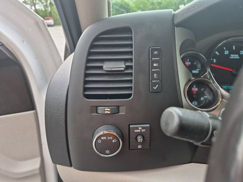Used 2011 Chevrolet Silverado 3500 LT w/ Interior Plus Package AWD/4WD image 24