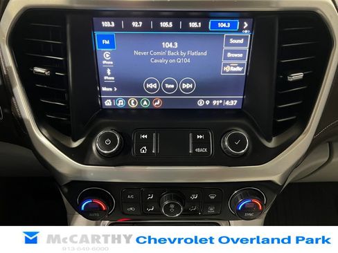 Used 2021 GMC Acadia SLT w/ Technology Package FWD image 22